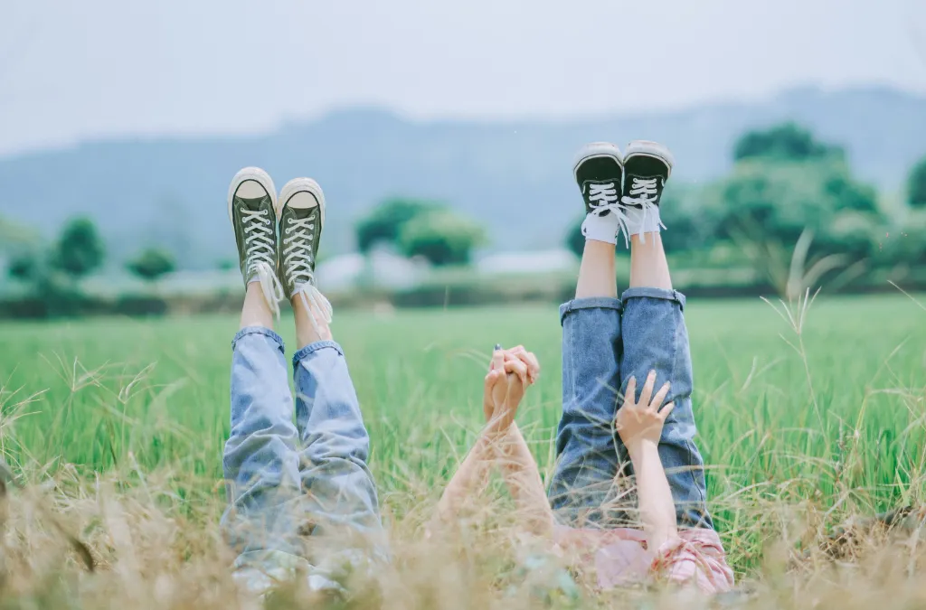 Ilustrasi persahabatan. (Source photo: Pixabay/Chuotanhls)