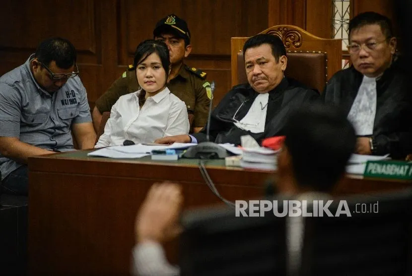 Otto Hasibuan mengatakan bahwa dirinya dan tim kuasa hukum lainnya tengah berusaha untuk mengajukan PK kasus Jessica Wongso secepatnya.