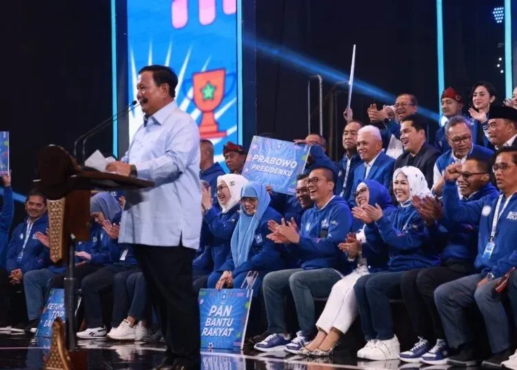 Jokowi atau sering disapa Jokowi tidak mempermasalahkan terkait nama koalisi partai yang dipakai calon presiden Prabowo Subianto.