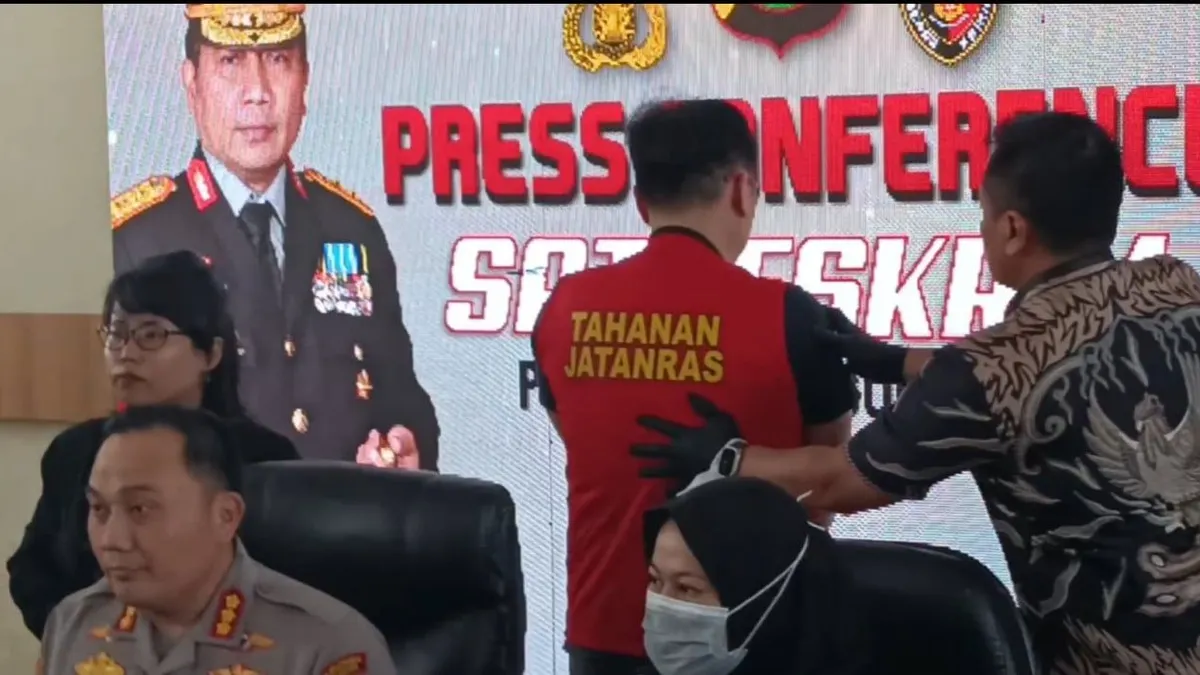 Dini Sera Afrianti (DSA), perempuan asal Sukabumi, Jawa Barat, menjadi korban kasus penganiayaan yang dilakukan oleh kekasihnya Gregorius Ronald Tanur (GRT) pada, Kamis 4 Oktober 2023.