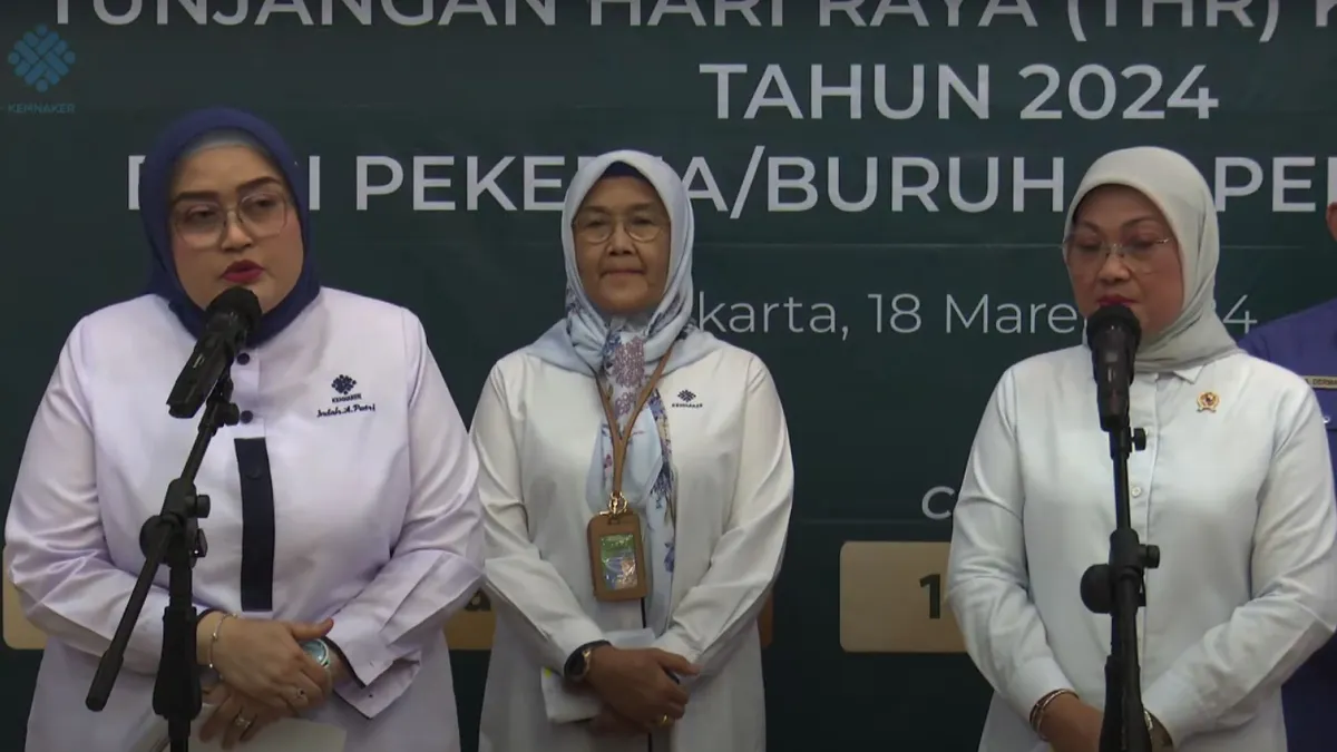 Kementerian Ketenagakerjaan (Kemnaker) dalam konferensi pers terkait Surat Edaran pembayaran Tunjangan Hari Raya (THR), Jakarta, Senin, 18 Maret 2024, memberikan imbauan kepada pengusaha jasa transportasi online untuk memberikan THR bagi para pengemudi ojek online (ojol).