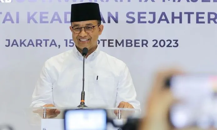 Anies Baswedan memberikan respons yang tenang terkait keputusan yang diambil oleh Partai Demokrat bergabung ke Koalisi Indonesia Maju.