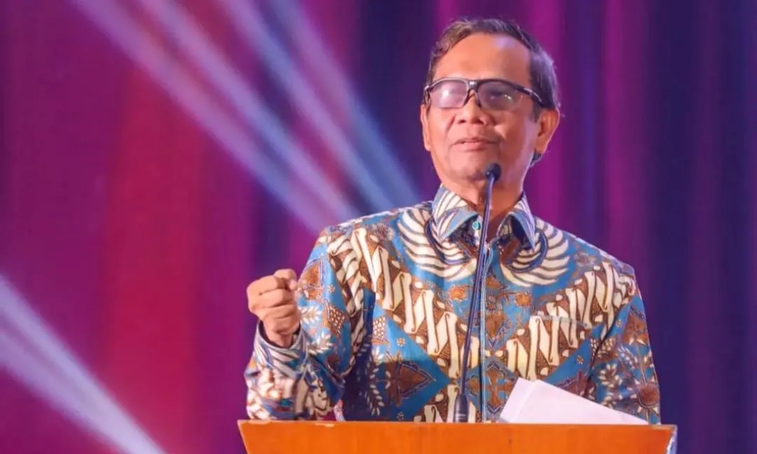 Mahfud MD mengimbau kepada seluruh masyarakat untuk bijak dalam menggunakan media sosial.
