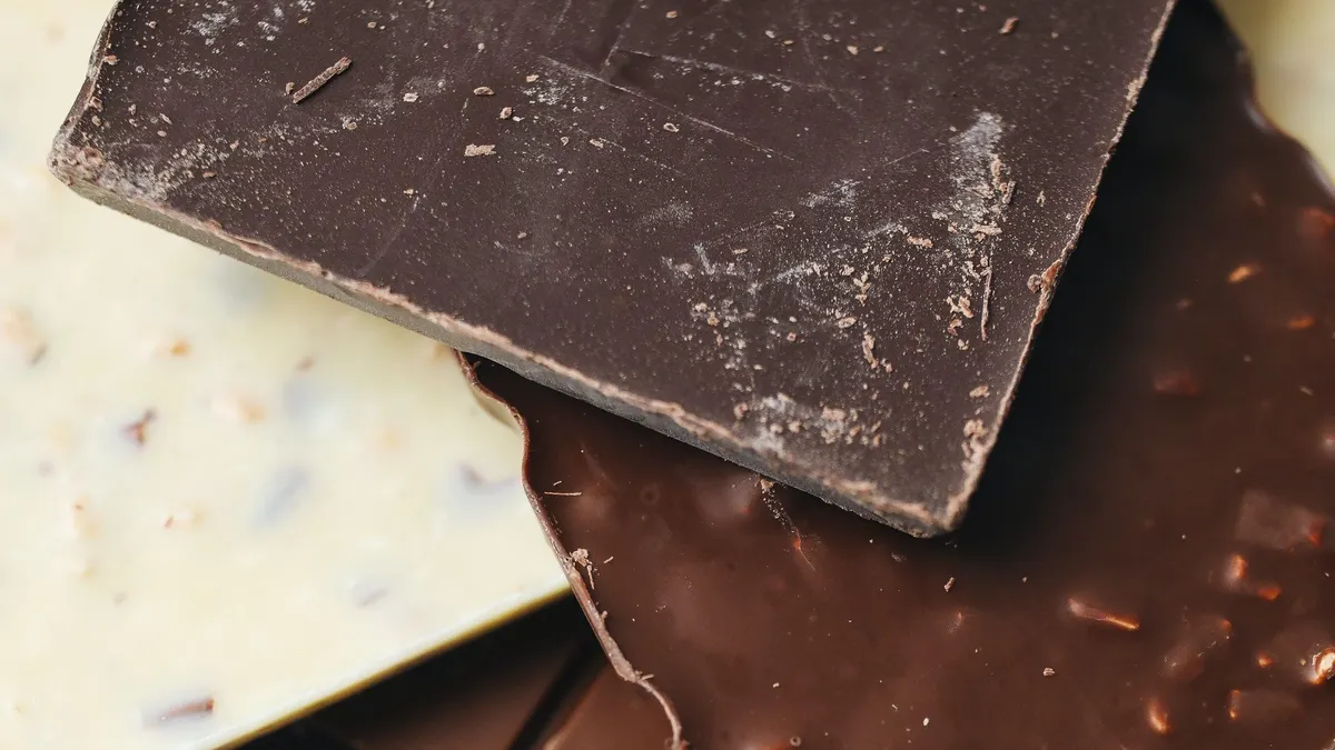 Illustrasi. Coklat