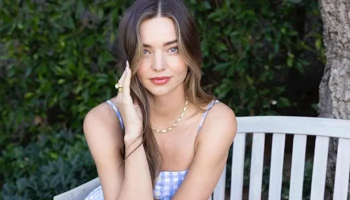 Tips Awet Muda ala Miranda Kerr, Salah Satunya Rutin Minum Jus Seledri Aja Lho!