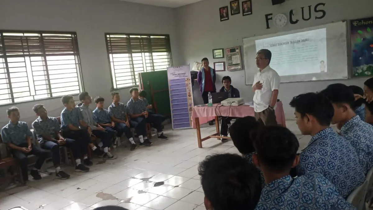 PKM Fakultas Psikologi Universitas Islam Bandung mengadakan psikoedukasi seksual untuk siswa-siswi SMPN 4 Padalarang.