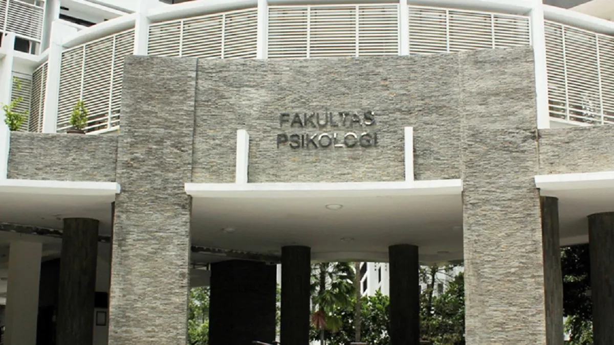 PTN yang memiliki jurusan kuliah Psikologi paling populer yaitu Universitas Indonesia (UI) dan Universitas Gadjah Mada (UGM).
