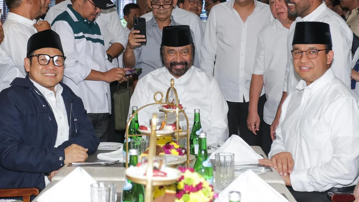 Muhaimin Iskandar (kiri), Surya Paloh (tengah) dan Anies Baswedan (kanan)