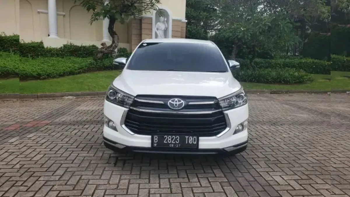Toyota Innova Venturer 2017 Bekas