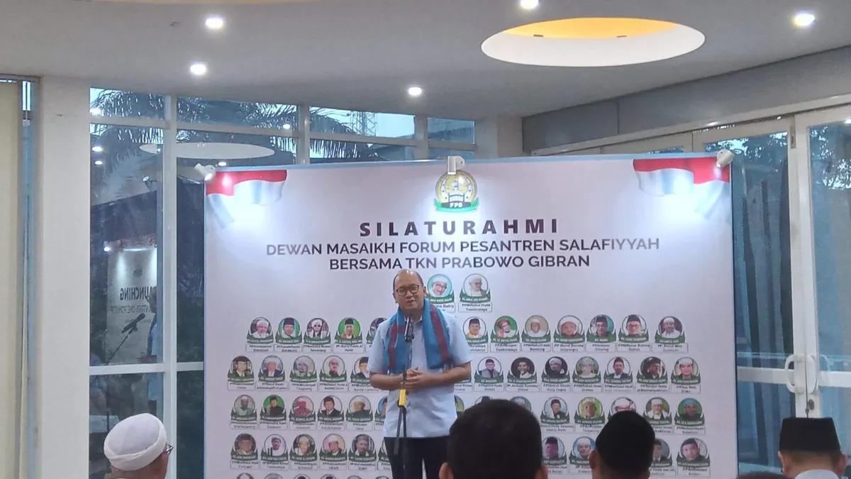 Ketua TKN Prabowo-Gibran Rosan Roeslani | Prabowo Subianto dan Gibran Rakabuming Raka mendapat banyak dukungan dari para pimpinan pondok pesantren yang tergabung dalam FPS.