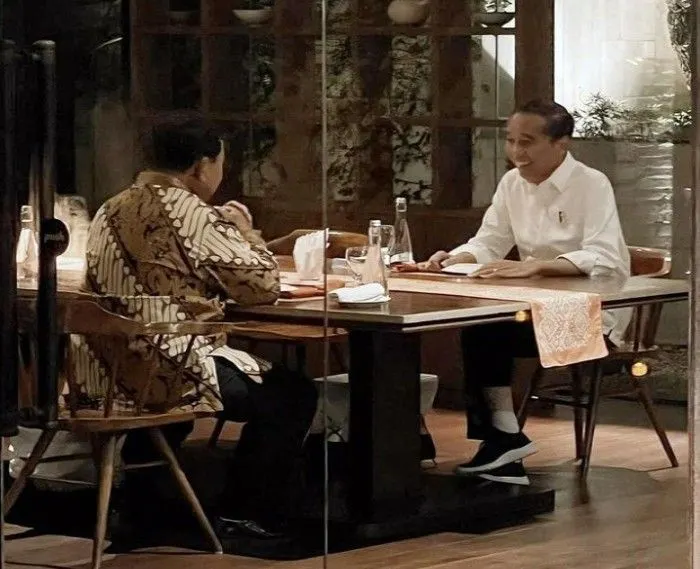 Syaugi menyampaikan bahwa masyarakat tidak perlu mengaitkan menghubungkan pertemuan antara Jokowi dengan Prabowo ke arah negatif.