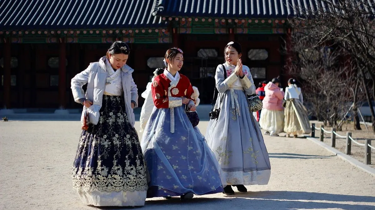 Salah satu kunci awet muda dan umur panjang ala orang Korea Selatan adalah tentang pola makan mereka yang kaya akan protein dan sayuran.