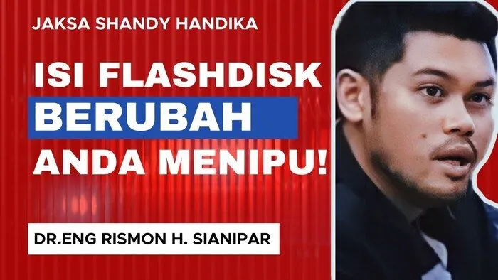 Sianipar mengungkapkan kebohongan Jaksa Shandy Handika, yang menyebut bahwa tidak pernah menyentuh atau merubah isi folder yang ada di dalam flashdisk.