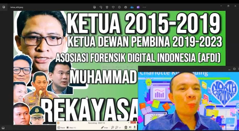 Rismon pun mendesak agar orang yang diduga telah merekayasa rekaman CCTV tersebut untuk segera dipecat.
