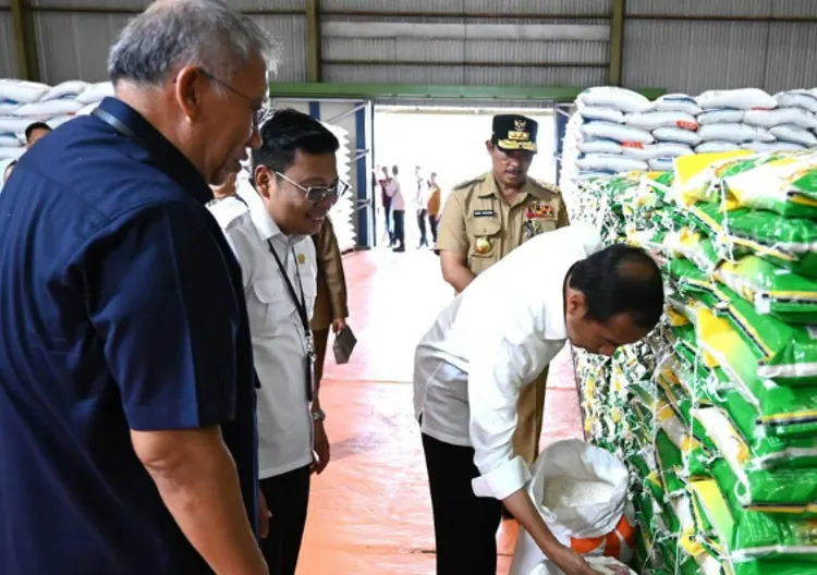 Jokowi dan Bansos