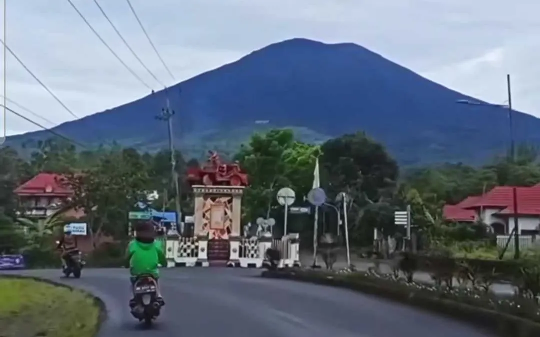 Kawasan Gunung Dempo Pagar Alam, Provinsi Sumsel | Dalam artikel ini, kalian akan tahu apa saja kota termuda di Indonesia yang didirikan sejak era 2000-an. Simak yuk!