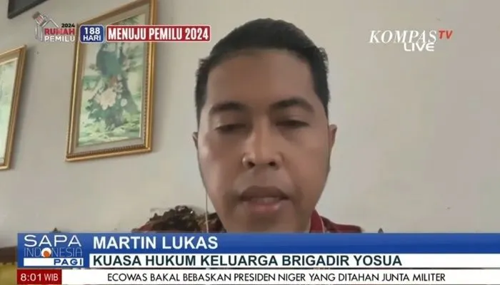 Martin Simanjuntak, pengacara keluarga Brigadir J