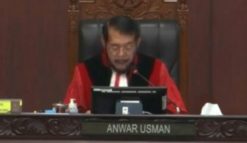 Mahkamah Konstitusi (MK) kembali menjadwalkan sidang ulang soal batas usia capres-cawapres pada Rabu, 8 November 2023, pukul 13.30 WIB.