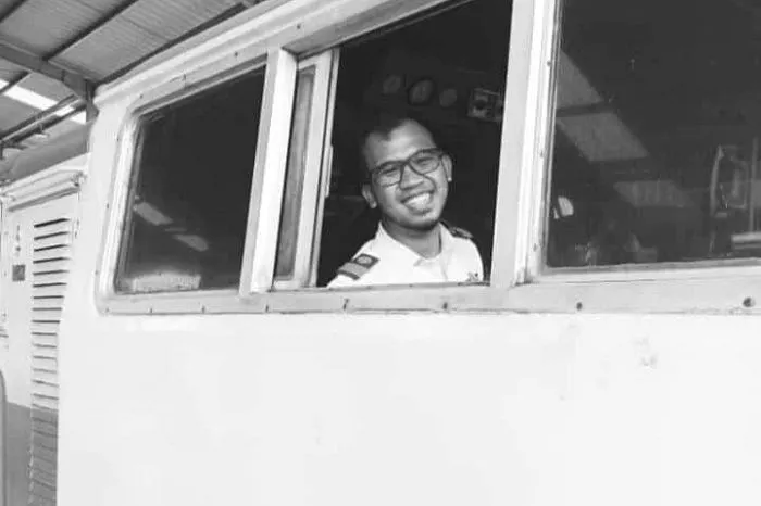 Selamat Jalan Julian Dwi Setiono, Masinis KRD Bandung Raya yang Tewas Akibat Kecelakaan KA di Cicalengka