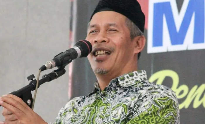 KH Marzuki Mustamar