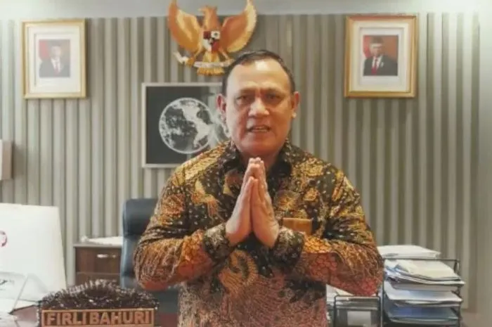 Ketua Komisi Pemberantasan Korupsi (KPK) Firli Bahuri akhirnya resmi ditetapkan sebagai tersangka pada kasus dugaan pemerasan terhadap mantan Menteri Pertanian, Syahrul Yasin Limpo (SYL).