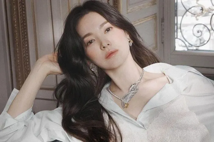 Ilustrasi Song Hye Kyo. 5 Jenis Makanan yang Memiliki Khasiat sebagai Obat Awet Muda, Jadi Impian Kebanyakan Kaum Wanita
