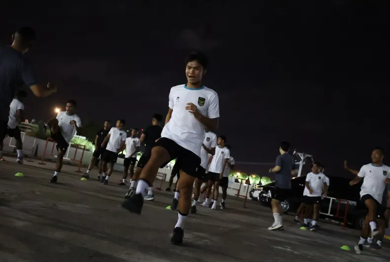 Timnas Indonesia U-23 dikabarkan telah sampai ke Thailand pada Senin, 14 Agustus 2023 malam jelang laga perdana Piala AFF U-23 2023.