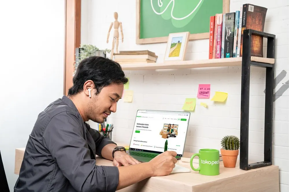 : Tokopedia terus menggencarkan inisiatif Hyperlocal di berbagai daerah di Indonesia agar masyarakat punya kesempatan yang sama untuk bertumbuh dan berkembang, tanpa harus pindah ke kota besar.