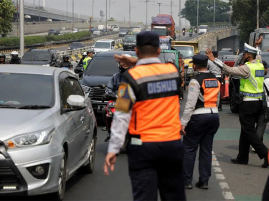 Tilang uji emisi kendaraan bermotor di Jakarta akan mulai kembali dilaksanakan bulan November 2023.