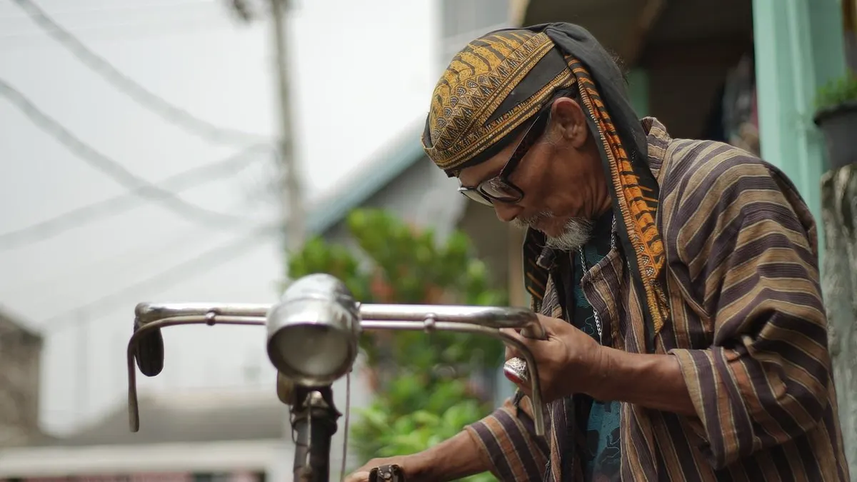 Uniknya saat ini, kota dengan biaya hidup termurah di Indonesia ini diantaranya banyak dikunjungi oleh wisatawan.