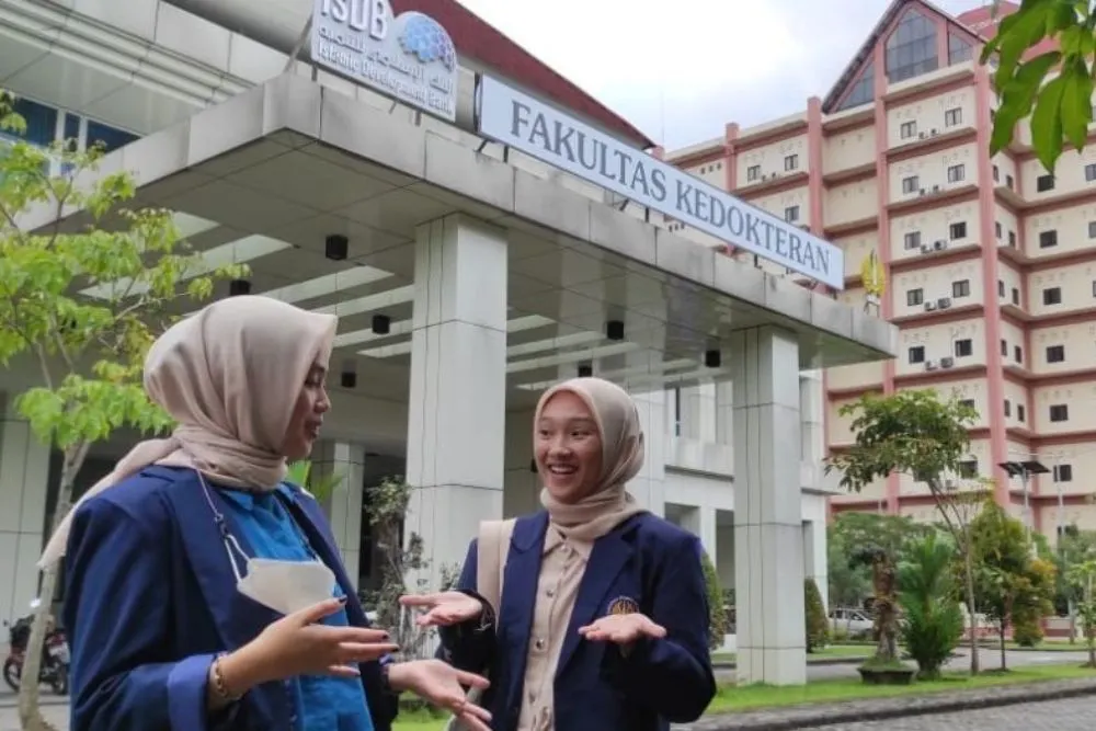 Universitas Negeri Surabaya (UNESA) membuka program studi baru yaitu Kedokteran pada tahun 2023.
