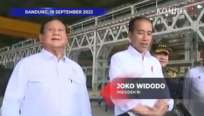 Prabowo Subianto bersama Presiden Joko Widodo (Jokowi)