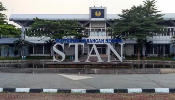  STAN (Sekolah Tinggi Akuntansi Negara).