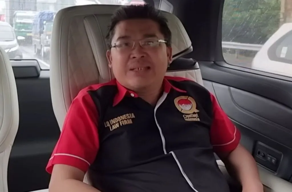 Pengacara kondang Alvin Lim tengah mencuri perhatian publik usai memberi kritik pedas terkait kasus Jessica Wongso.