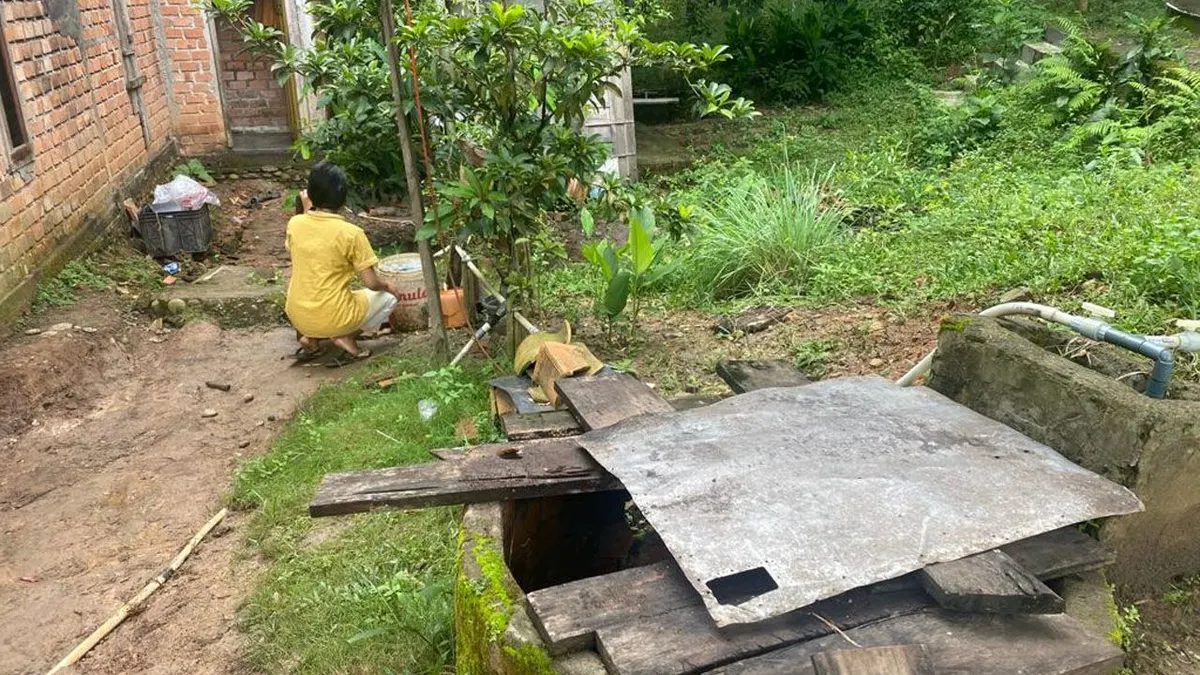 Sumur Warga di Benuang PALI Masih Tergenang Minyak dan Bau Imbas Pipa Milik Pertamina Pecah
