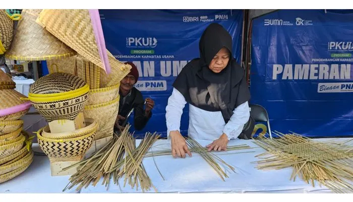 Ibu Titi Sapinah, nasabah PNM Mekaar di Desa Samida, Kabupaten Garut
