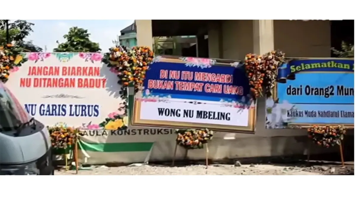 Kantor PWNU Jawa Timur Dipenuhi Karangan Bunga Imbas KH Marzuki Mustamar Dipecat