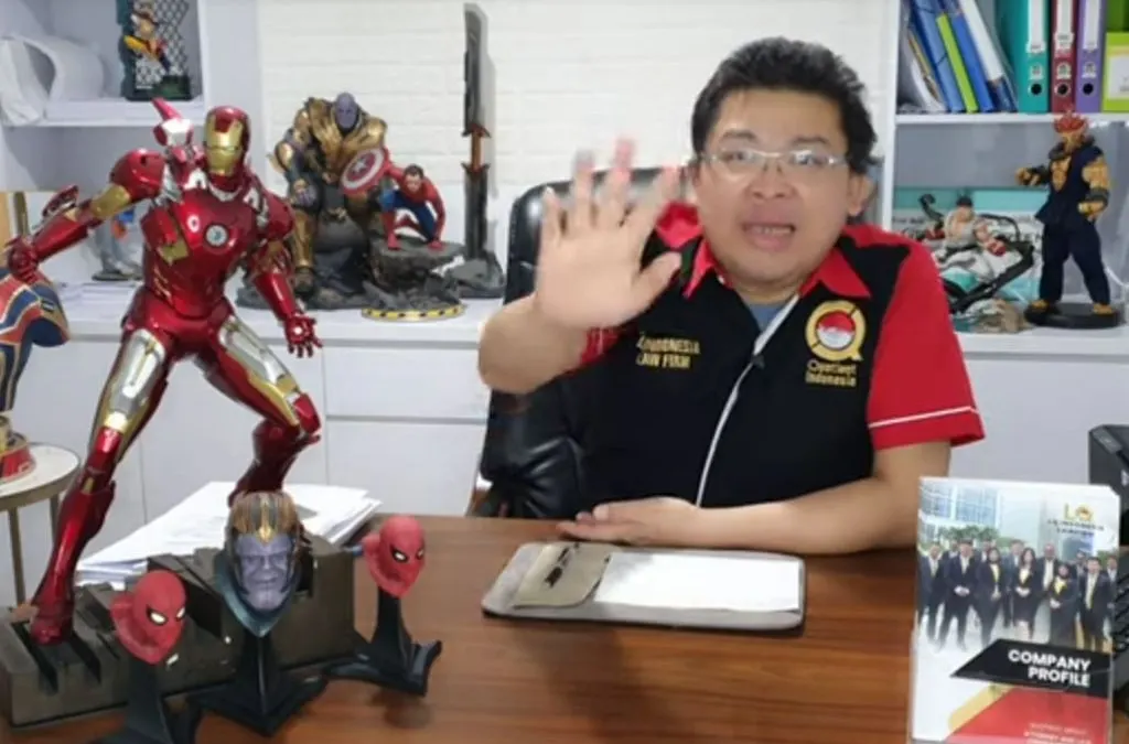 Pengacara kondang Alvin Lim terang-terangan mengkritik pernyataan Mahfud MD yang kontroversi soal ucapan ibu dan anak.