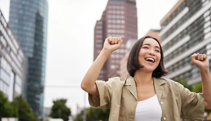 Setiap orang sangat berhak untuk menjadi versi terbaik dari diri sendiri, karena hal tersebut bermuara pada cinta.