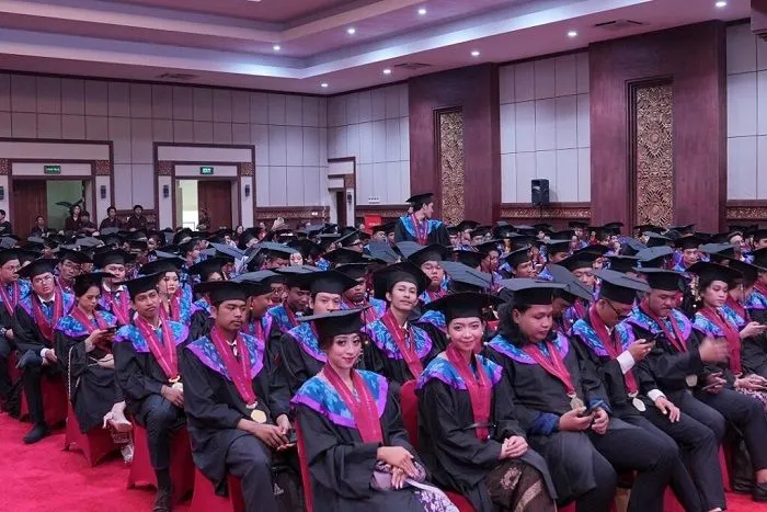 Prosesi wisuda ISI Denpasar