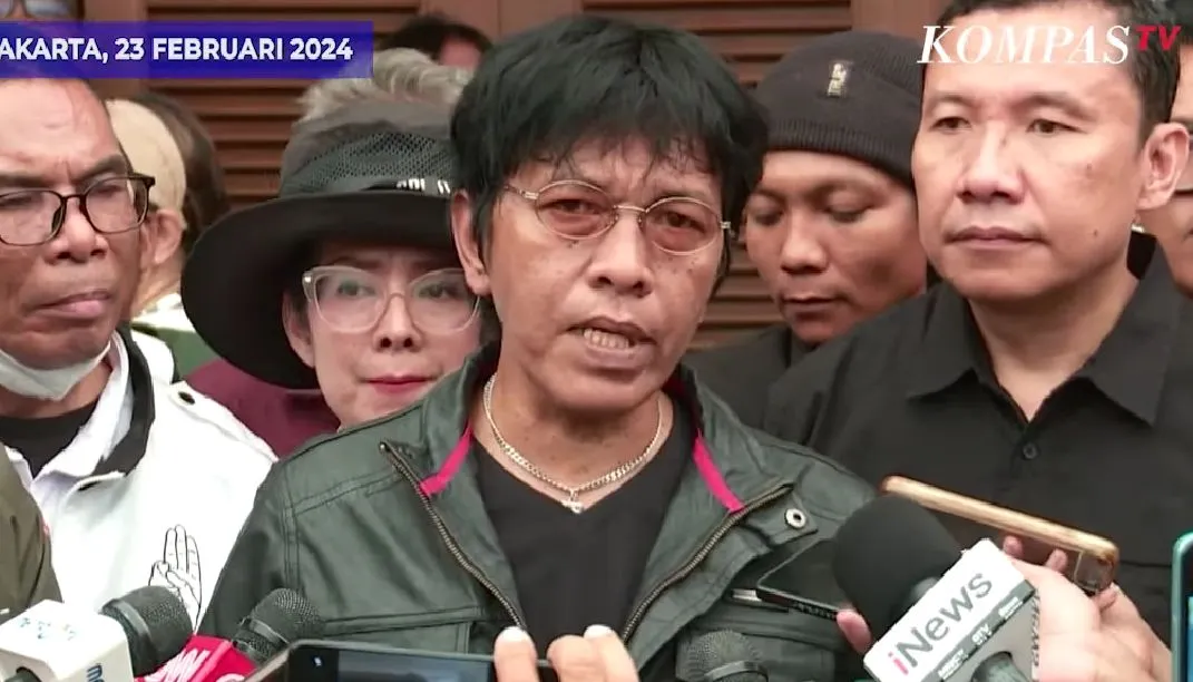 Politisi PDIP Adian Napitupulu