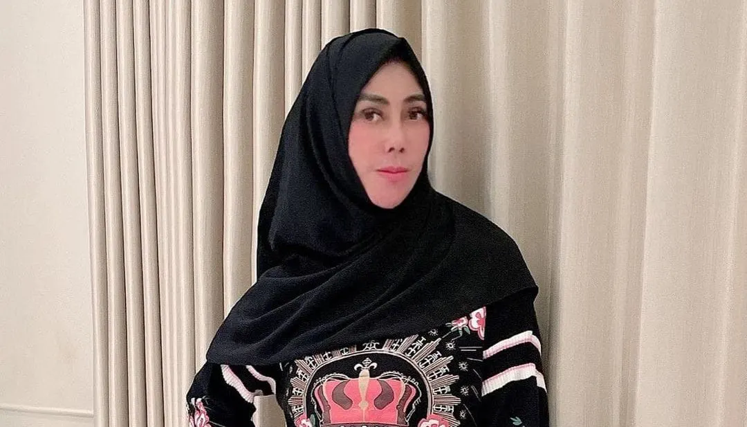 Amy Qanita atau Mama Amy, Ibunda Raffi Ahmad