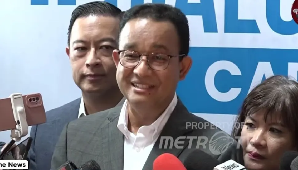 Calon presiden (capres) nomor urut 1, Anies Baswedan, menanggapi hasil survei Lembaga Survei Indonesia (LSI) yang terbaru.