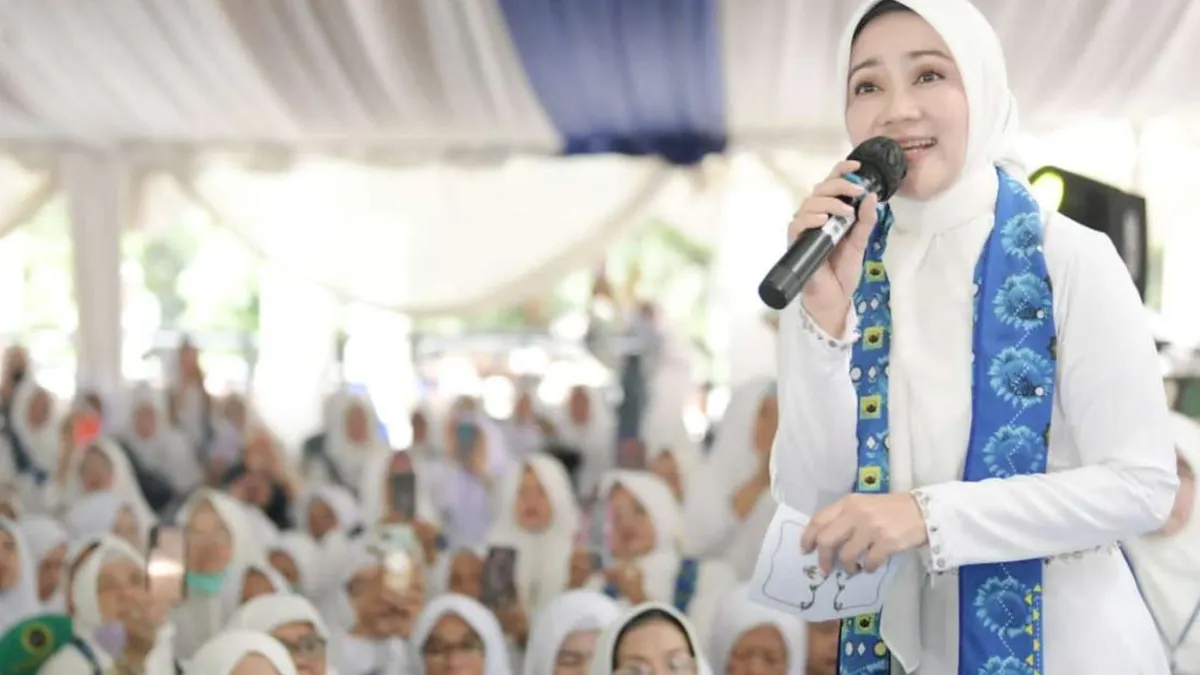 Istri dari Ridwan Kamil, Atalia Praratya