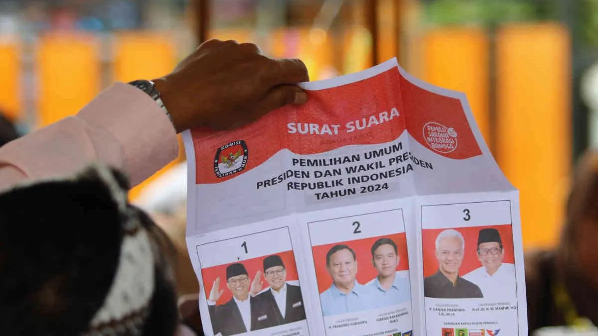 Partai NasDem dari koalisi Perubahan turut mendukung partai PDIP dalam mengajukan hak angket kepada DPR. Mereka sedang menunggu momen.