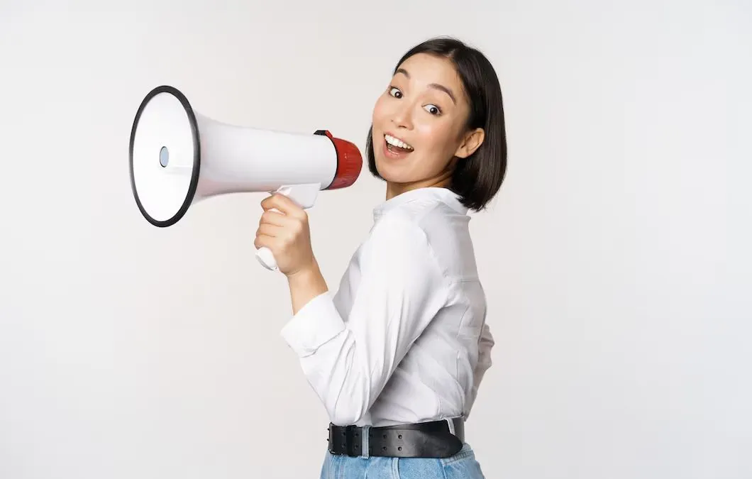 Suara Kamu Cempreng atau Berat? Ternyata Bisa Ungkap Kepribadian Loh! (Freepik)
