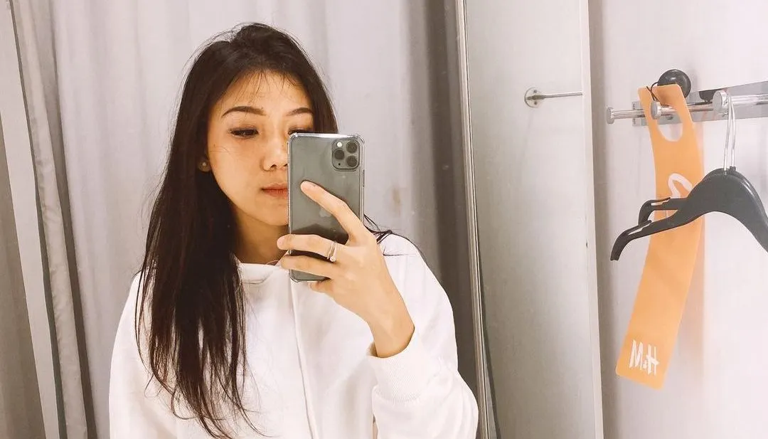 Sempat Deactive, Bella Damaika Aktifkan Akun Instagramnya Lagi, Netizen Salfok dengan Jumlah Foto (Instagram @belladamayka_)