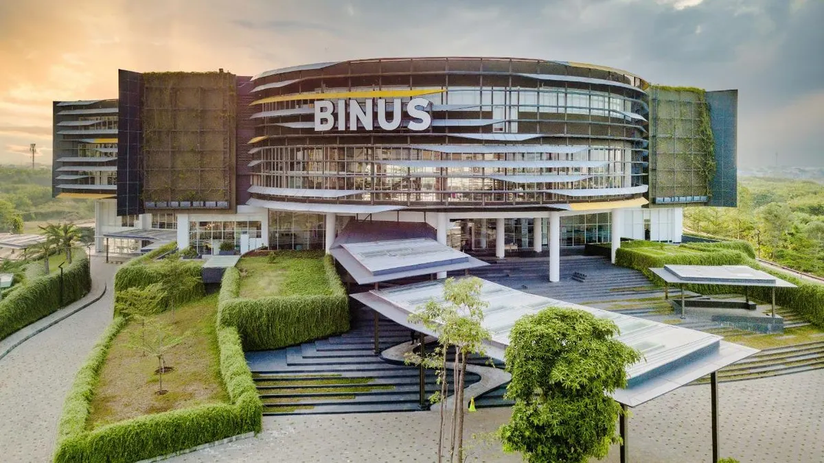 Universitas Bina Nusantara (Binus) | Ternyata ada 3 universitas dengan jurusan kuliah bidang Ilmu Komputer terbaik di Indonesia. Kampus mana sajakah itu?