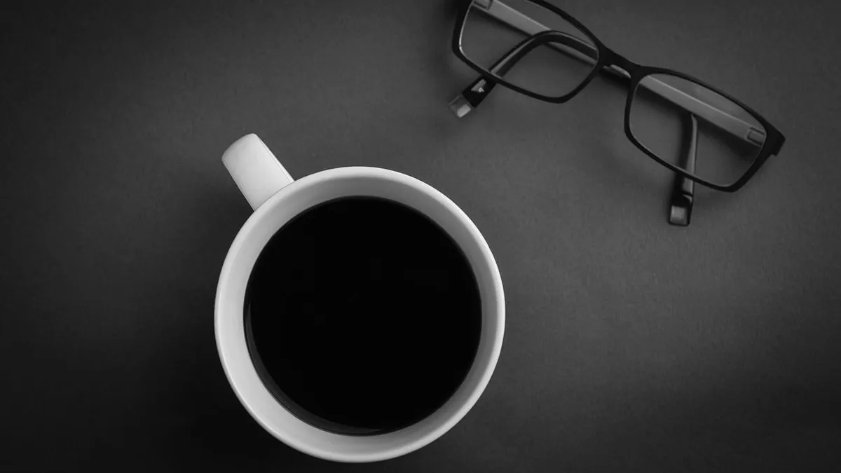 Secangkir Kopi Hitam