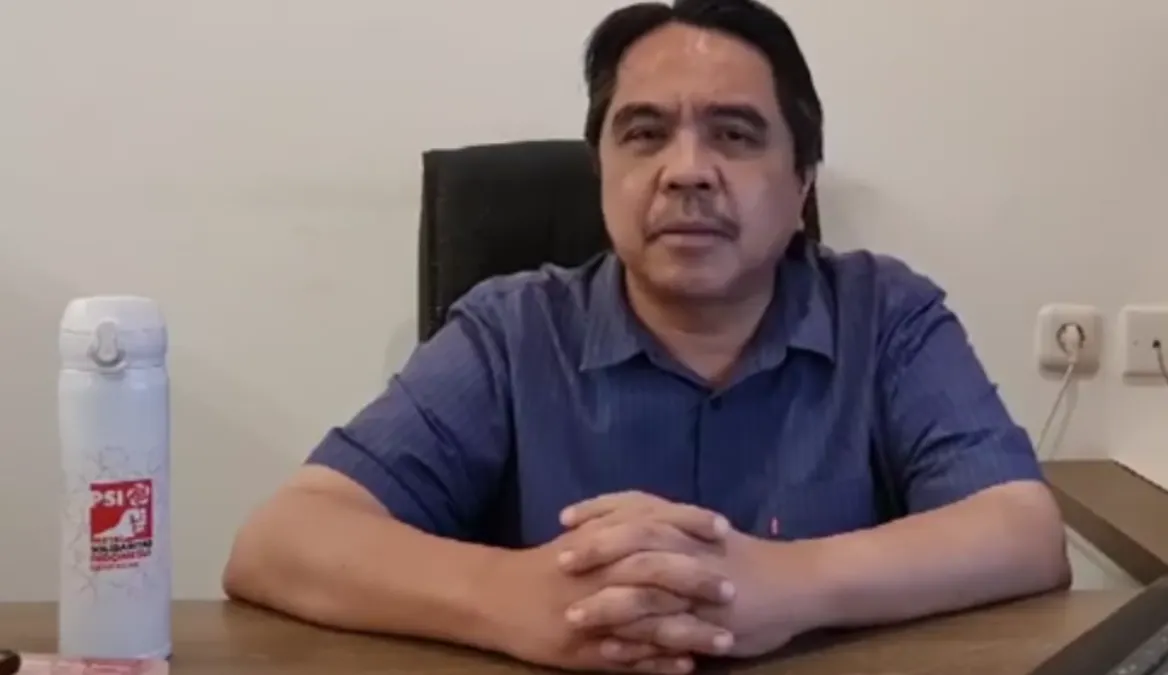 Buah Pernyataan Politik Dinasti Ade Armando Kian Menjadi, Rumah Mertua Ketum PSI jadi Sasaran Aksi Demonstrasi (YouTube Kompas TV)